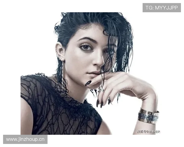 卢玉菲训练完直接拎爱马仕去吃米其林，这日子谁顶得住啊