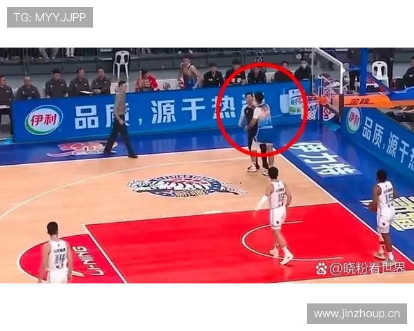 篮球规则中关于投篮动作判定的具体标准解析